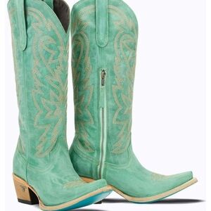 Lane (junk gypsy)Women’s Tall Wester Boots
Taos Turquoise
Size 8